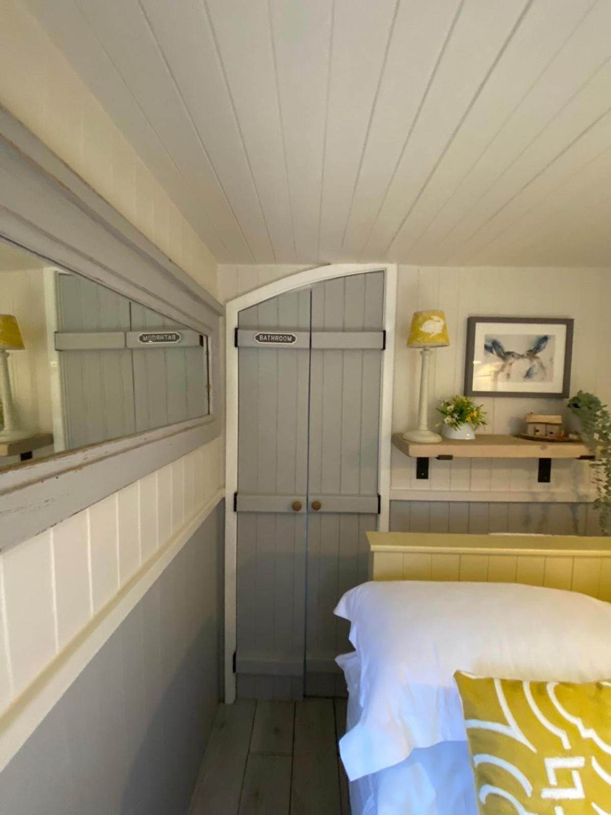 ホテル Woodmans Huts Haverthwaite エクステリア 写真