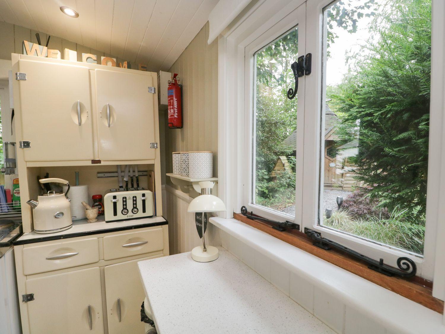 ホテル Woodmans Huts Haverthwaite エクステリア 写真