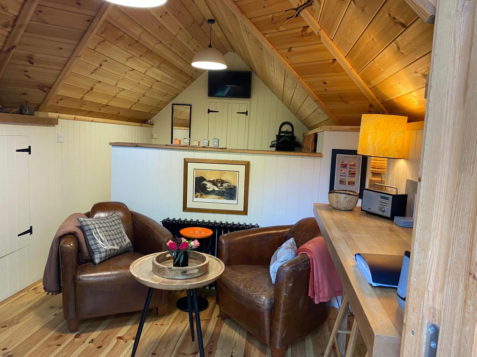 ホテル Woodmans Huts Haverthwaite エクステリア 写真